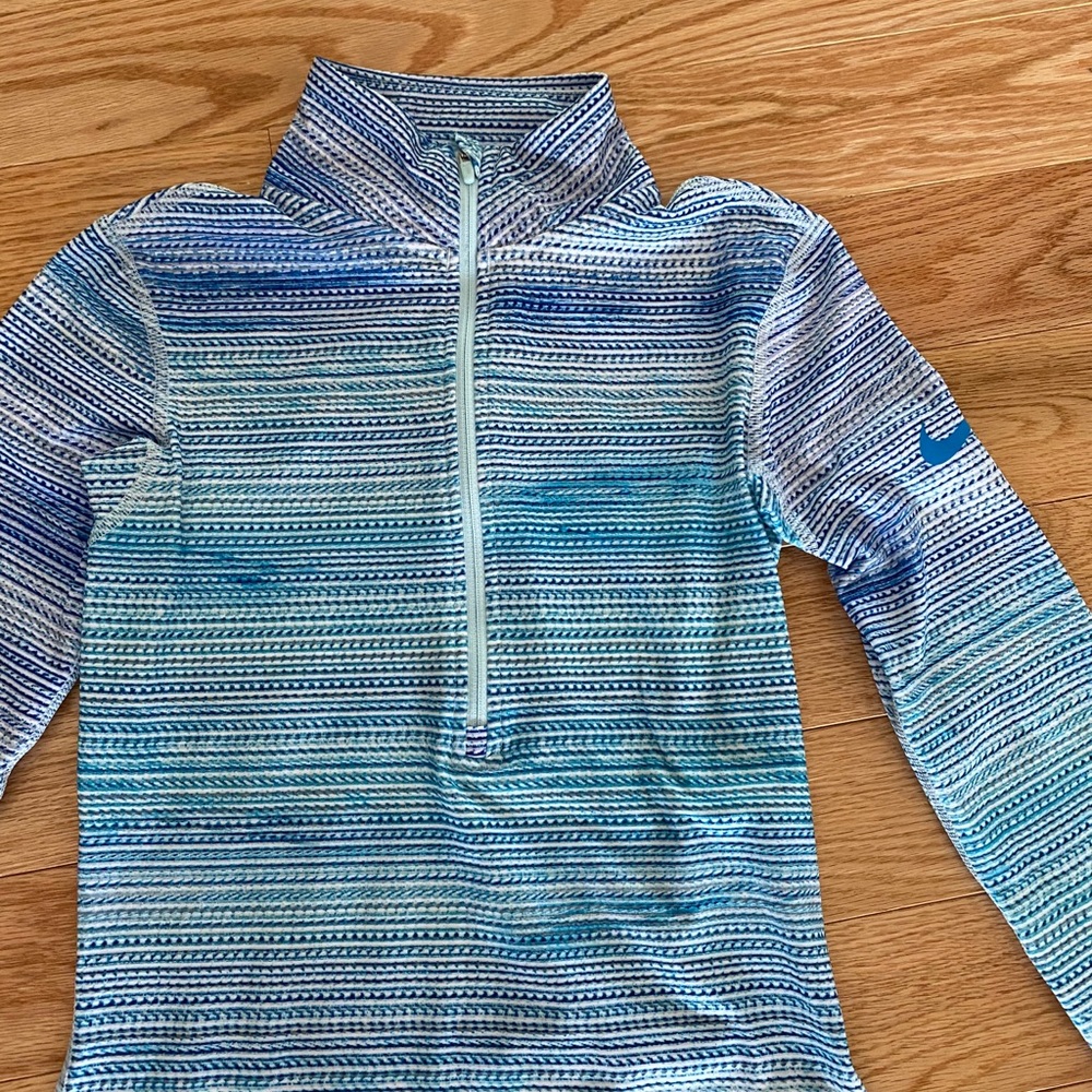 Nike quarter zip size XS